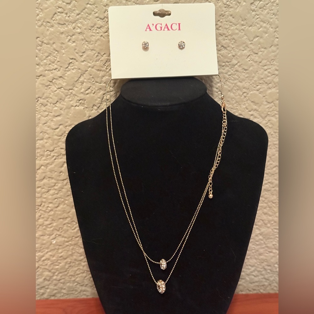 NWT A'GACI Gold Layered Necklace and Earring Set